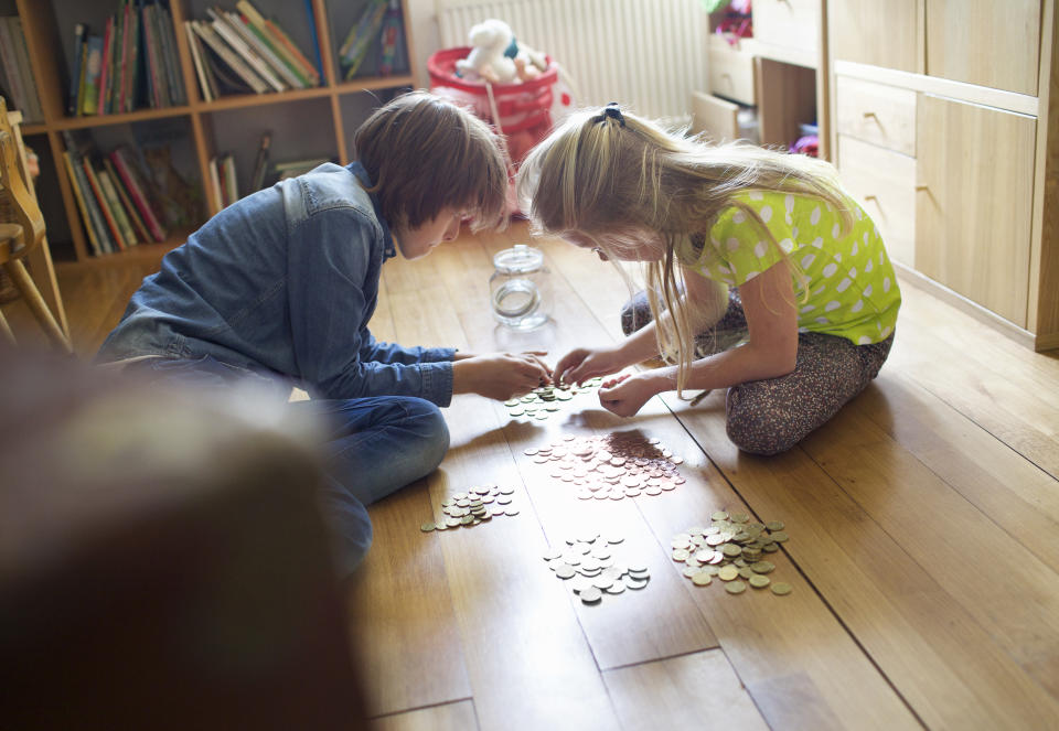 Supplements can be 'a great financial teaching tool', says one personal finance expert.  (Getty Images)